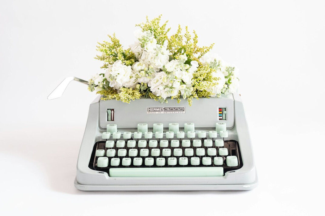 author writing crime novel